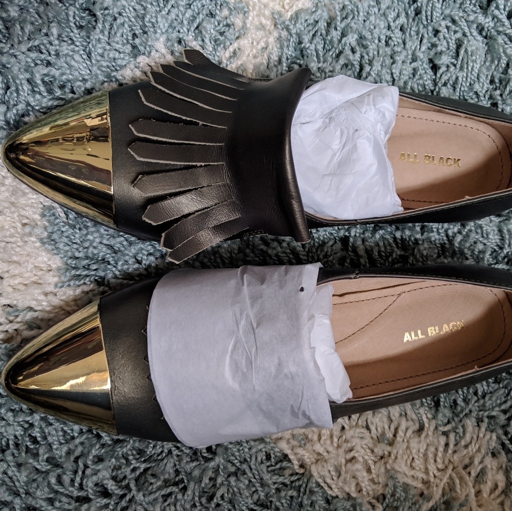 Forest Green metalic loafer with frindge